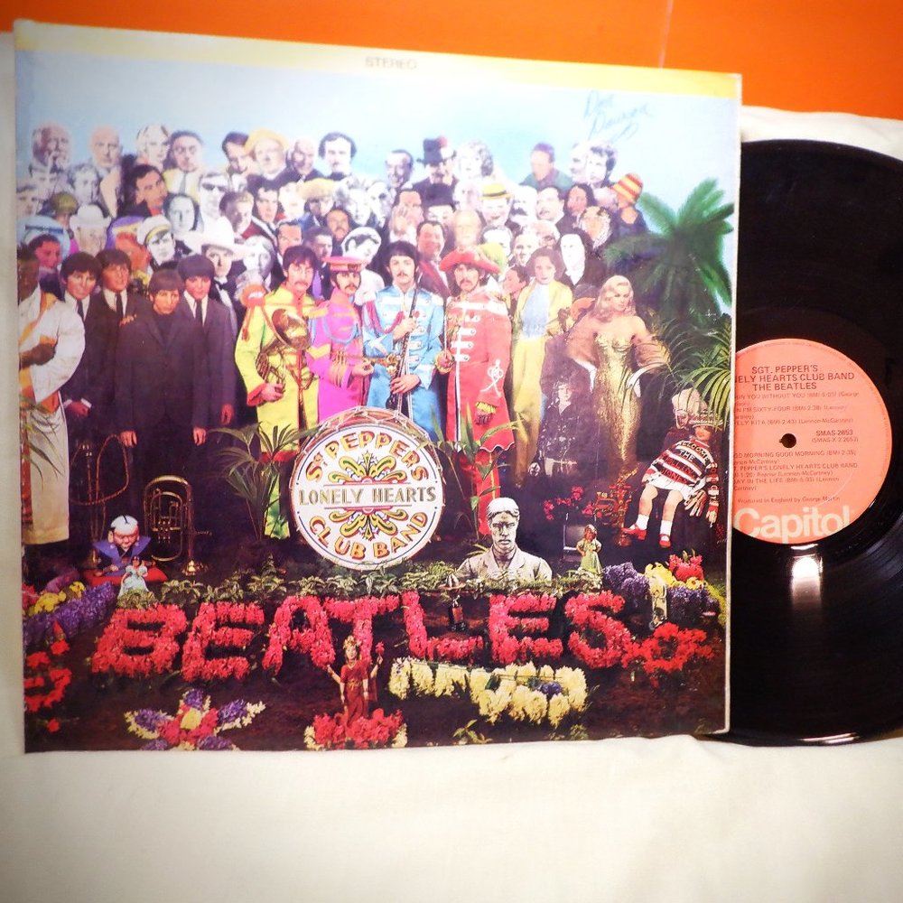 The BEATLES  *** SGT PEPPERS LONELY HEARTS CLUB BAND ***